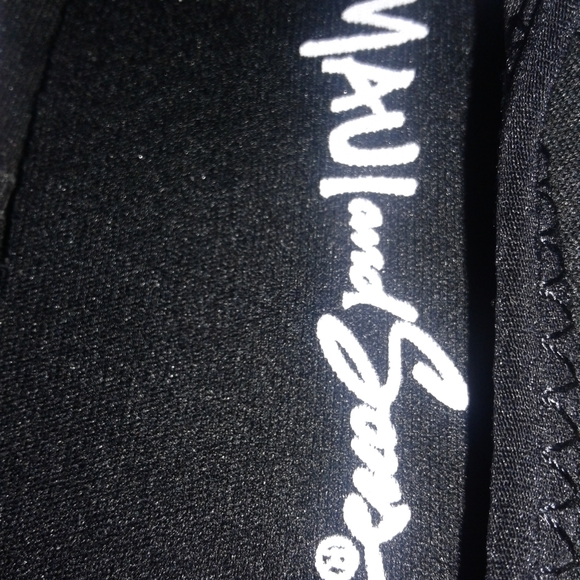 Black Water Shoes - Picture 2 of 4